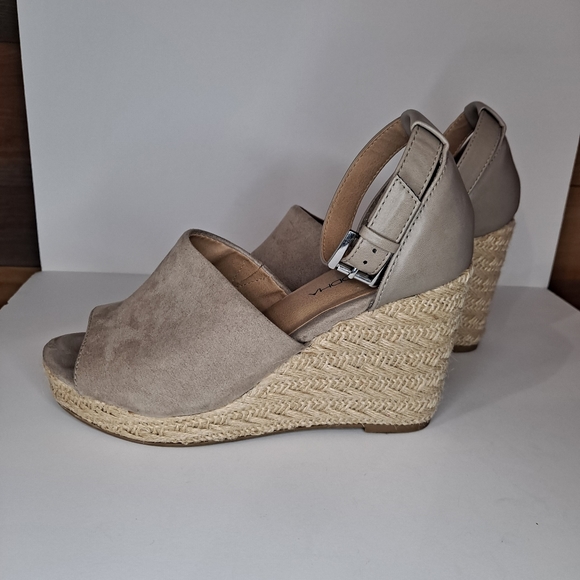 Big Buddha grey ankle strap wedge espadrille - Picture 7 of 13
